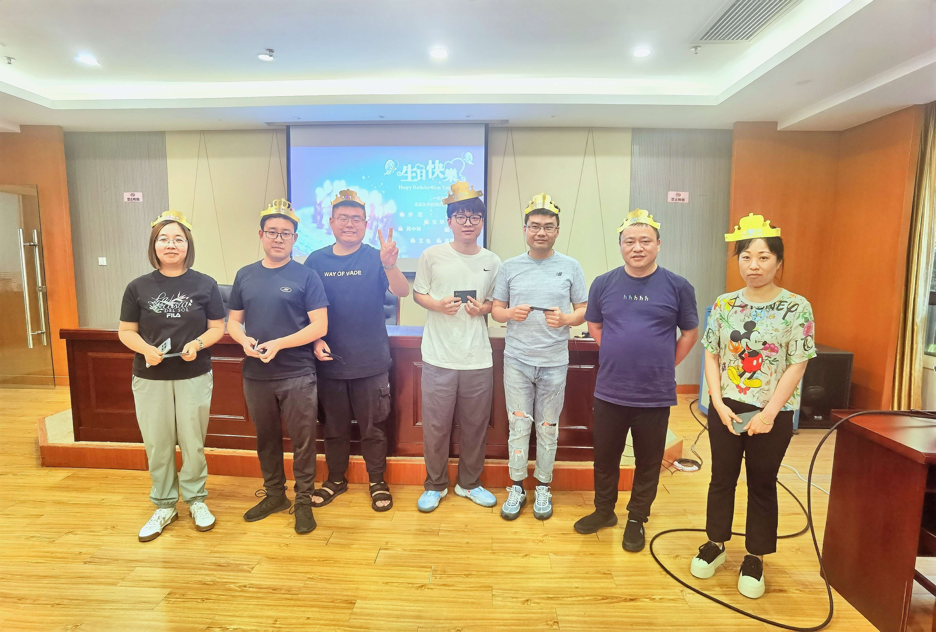 江蘇匯誠(chéng)七月份員工生日會(huì)